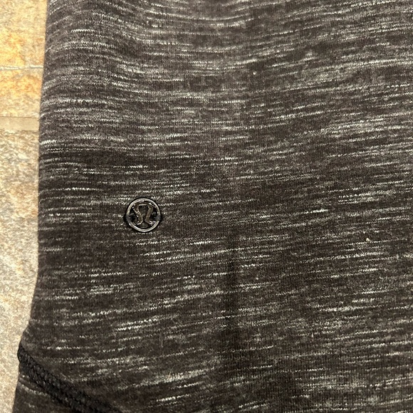 Lululemon pullover sweater shirt size s/m - Picture 2 of 3